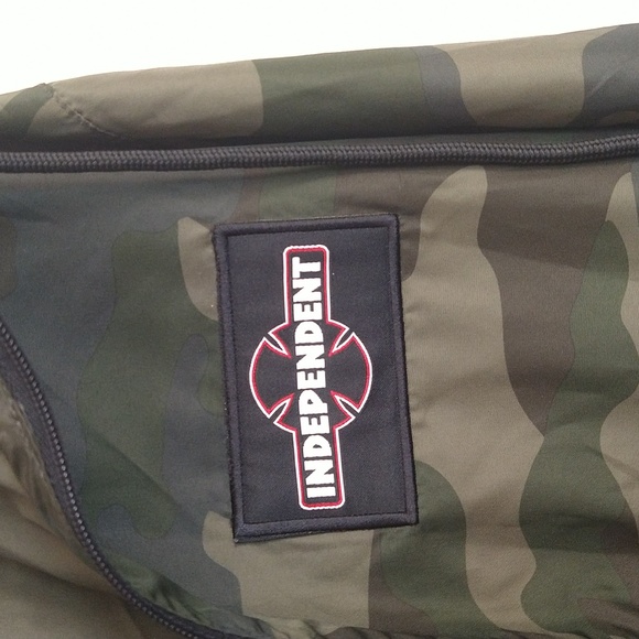 Independent Men's Camo Camouflage Windbreaker Jacket Size Medium Skater - Picture 6 of 10